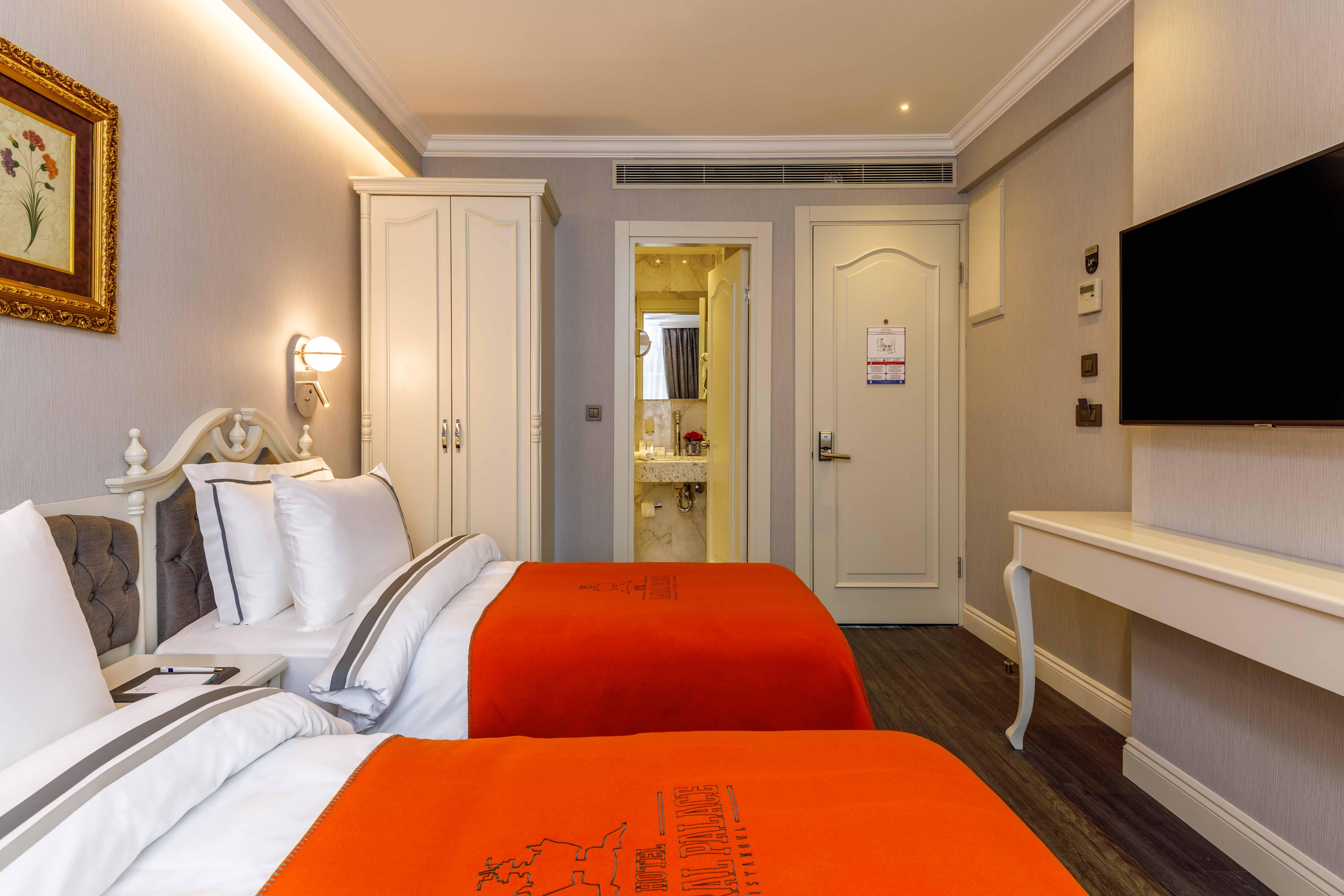 Amiral Palace Hotel Boutique Class Istanbul Exterior photo